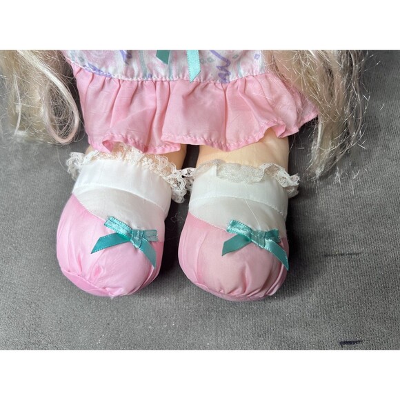 Fisher Price Puffalump Nylon Kids Doll Blonde Blue Eyes Braids Dress 19 Inch - Picture 5 of 11